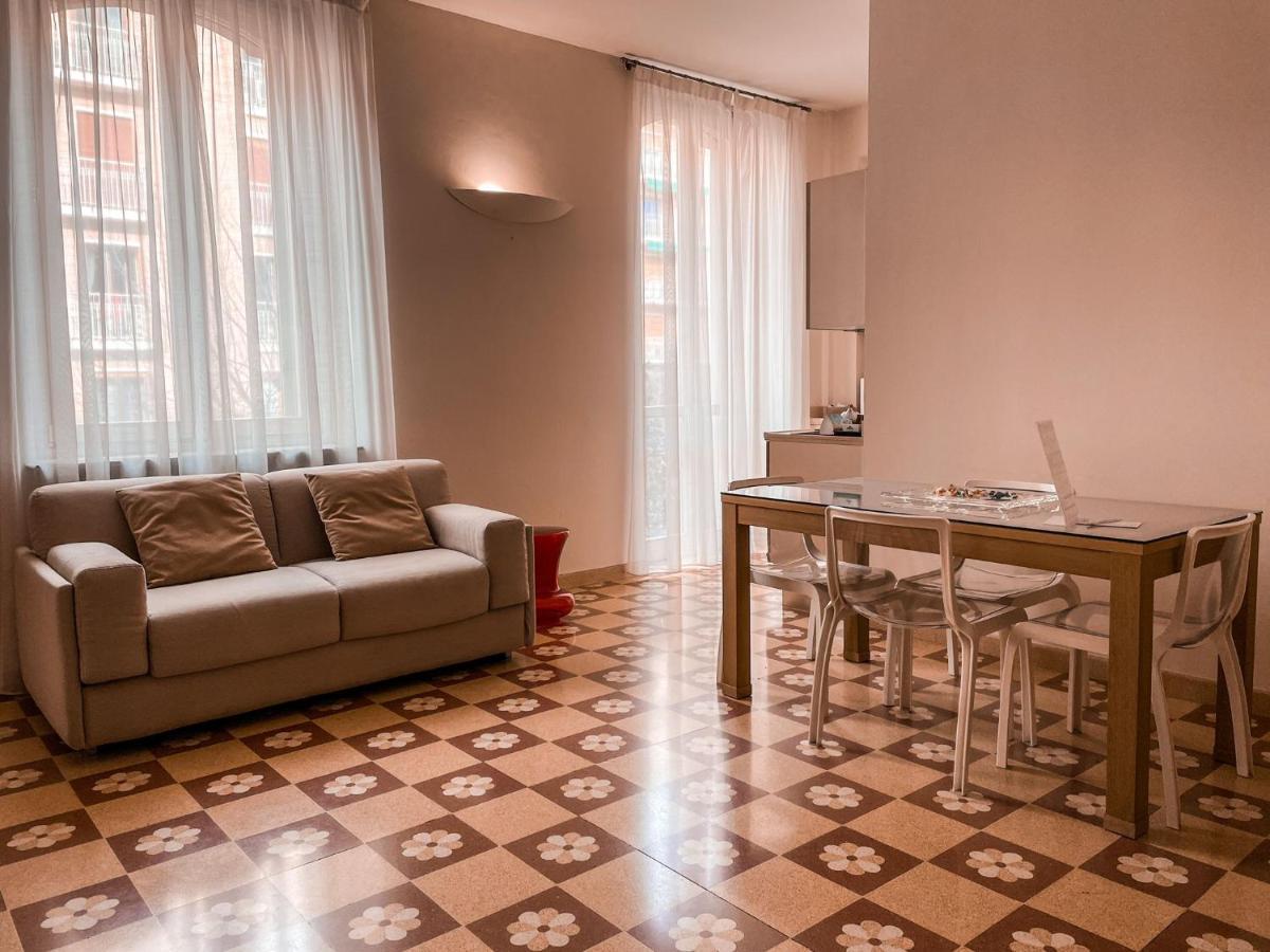 Orologio Living 2* Turin