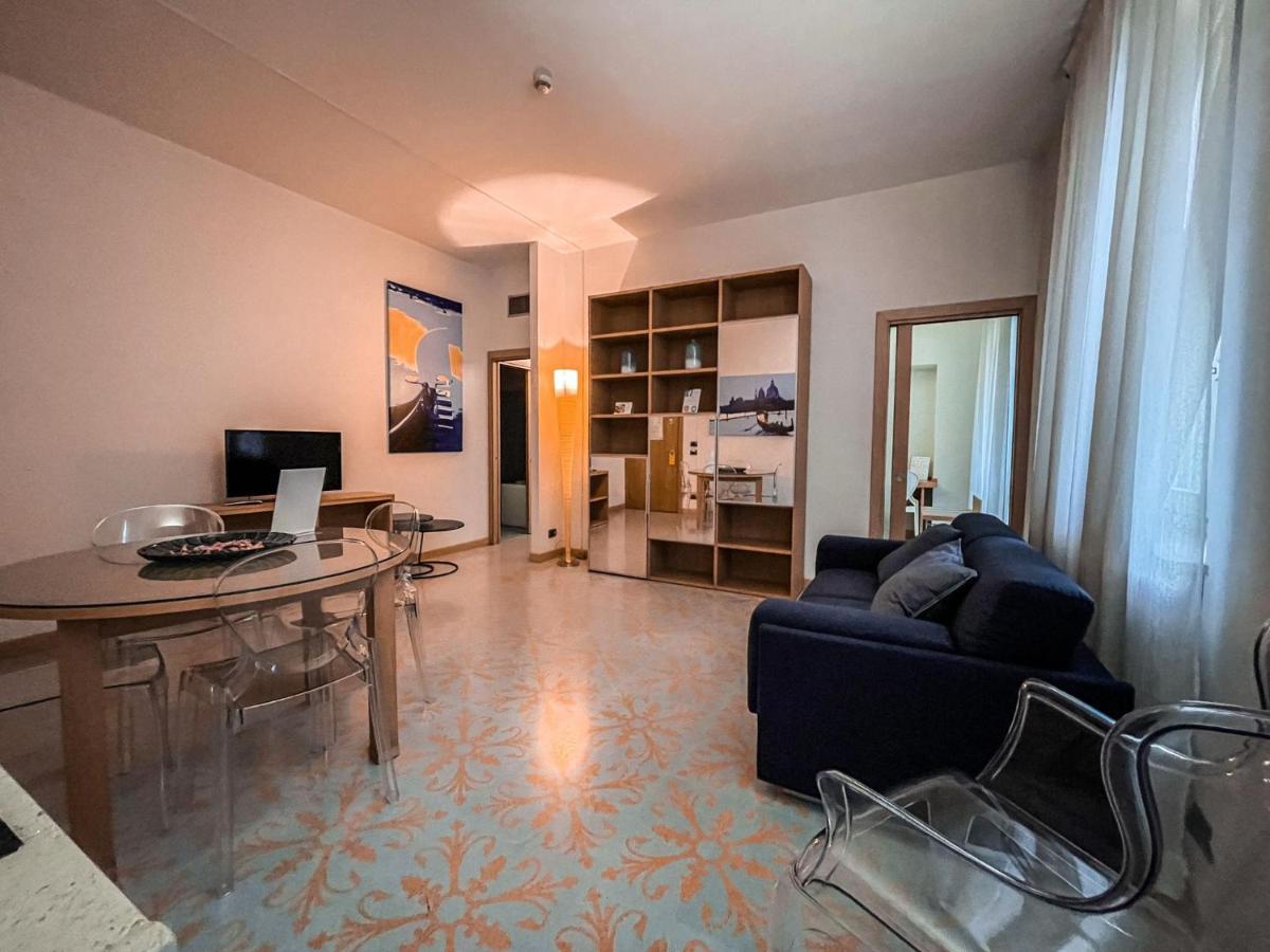 Orologio Living Turin