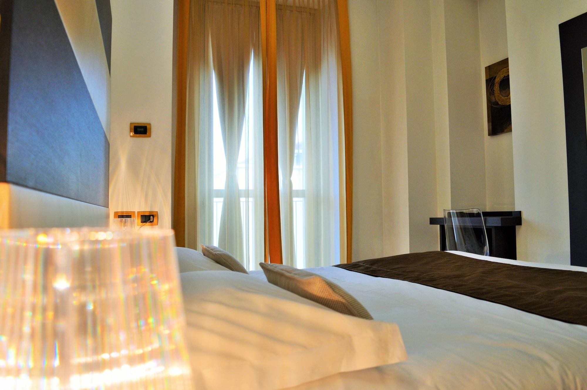 Aparthotel Orologio Living 2*